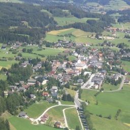  Ferienwohnungen-Frühstückspension Peter Löcker Pension