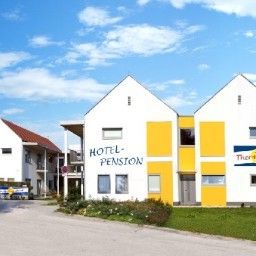 Außenansicht Pension Thermenhof Derdak