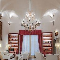 Hall Golden Tower Hotel & Spa