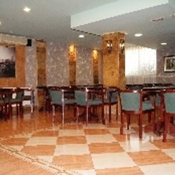Sala śniadaniowa w restauracji Don Diego