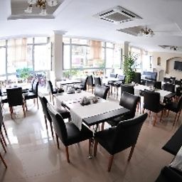 Breakfast room within restaurant Arma