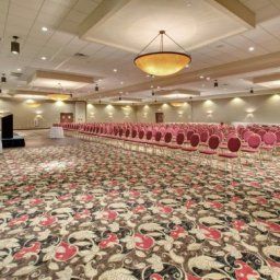 Hala Crowne Plaza MILWAUKEE AIRPORT