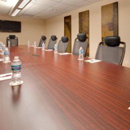 Sala konferencyjna Crowne Plaza MILWAUKEE AIRPORT