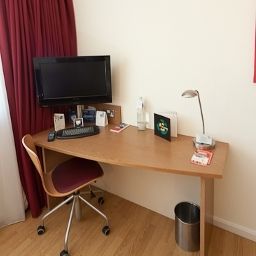 Camera Ramada Encore Warrington