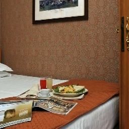  Polo Hotel