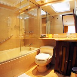Bathroom Hotel Embassy Park
