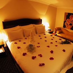  Hotel Embassy Park