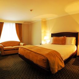  Hotel Embassy Park
