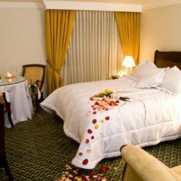 Room Hotel Embassy Park