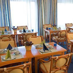 Комната для завтраков Gästehaus Forum am Westkreuz