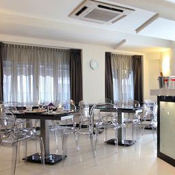 Breakfast room Golden Hotel
