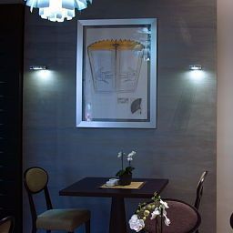 Breakfast room within restaurant TOWNHOUSE 27