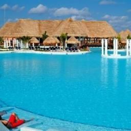 Piscina Grand Palladium Colonial Resort & Spa Fotos