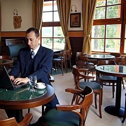 Bar Rybársky dvor Pension & Restaurant