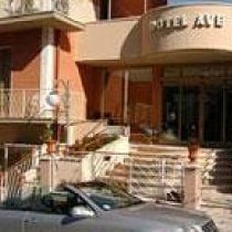 Hall Ave Fotos