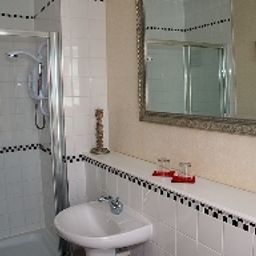 Bathroom Lomond Guest House