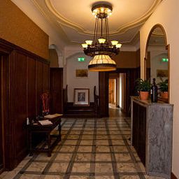 Hall Villa Paulus Fotos