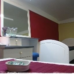 Room Aurora