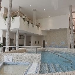Pool Colosseum Fotos