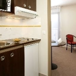 Kitchen Appart City Montélimar Résidence Hôtelière