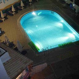 Pool Irilena apartments
