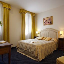 Camera Palazzo Rosa