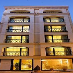 Vista exterior Perula luxury hotel