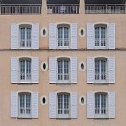 Exterior view Le 21 Hotel de France