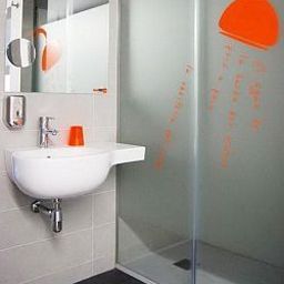 Bathroom Bed4U
