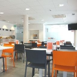 Breakfast room within restaurant Bed4U