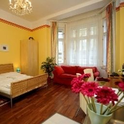 Zimmer Club Apartments & Rooms