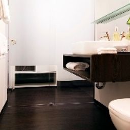 Bathroom Derag Livinghotel Campo dei Fiori