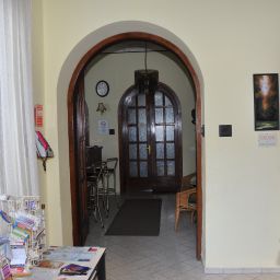  Palota