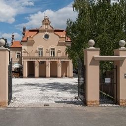 Exterior view BERCHTOLD zámek