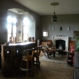 Halle House at Woolverton
