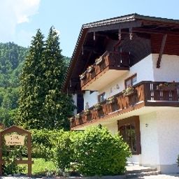 Exterior view Poldi Gästehaus Fotos