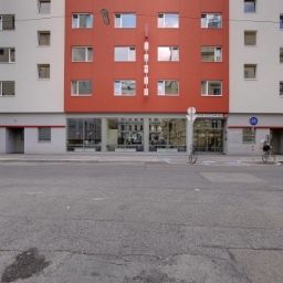  Meininger Downtown Franz