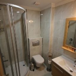 Bathroom Sultans Royal Hotel