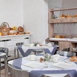 Sala colazione Giovì Relais