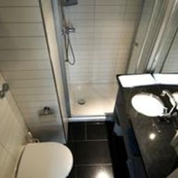 Bathroom Apartment Niederdorf 1 Fotos