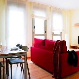  Aura Park Aparthotel