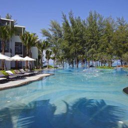 Pool Holiday Inn Resort PHUKET MAI KHAO BEACH RESORT