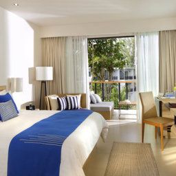 Camera Holiday Inn Resort PHUKET MAI KHAO BEACH RESORT
