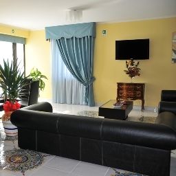Hall Costa Hotel