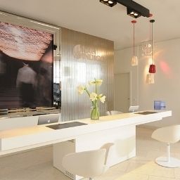 Холл Hotel Indigo Berlin - Ku'damm