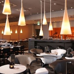 Зал для завтрака Hotel Indigo Berlin - Ku'damm