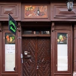  Flower Hostel