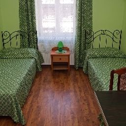  Flower Hostel