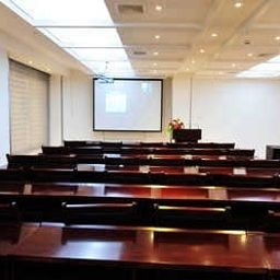 Salle de séminaires Log Hotel Dongshan - Yichang Fotos