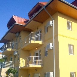 1000 Home Apartments Heviz